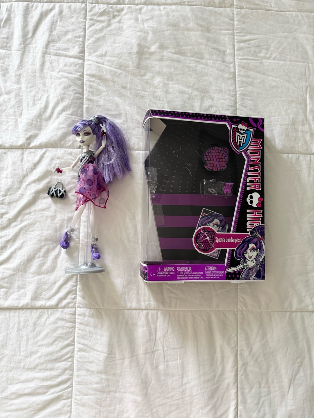 Monster high spectra dot dead gorgeous doll (fully complete)